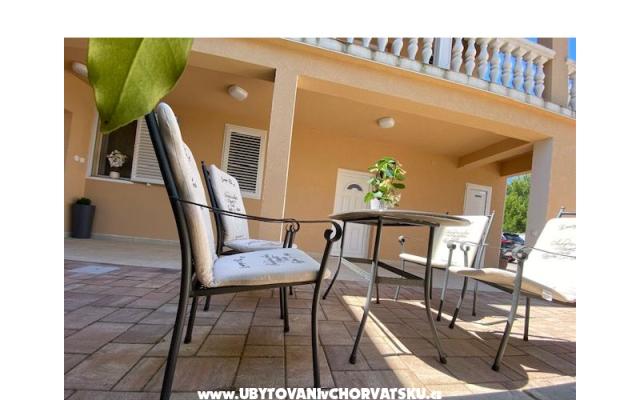 Aenona apartmani - nocleg Nin - Zadar Chorwacja