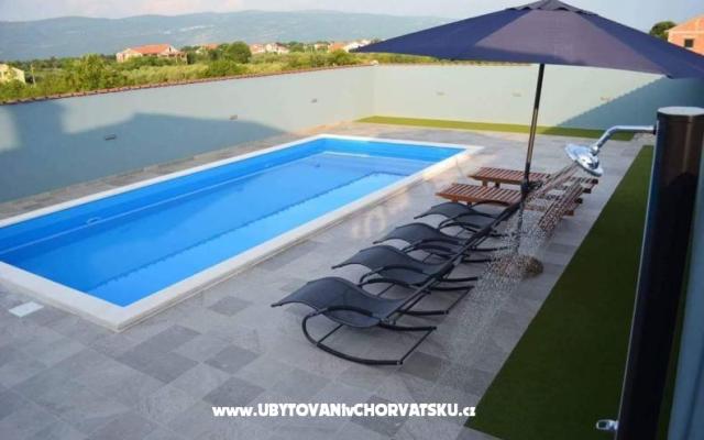 Holiday Dom Meri - nocleg Novigrad Chorwacja