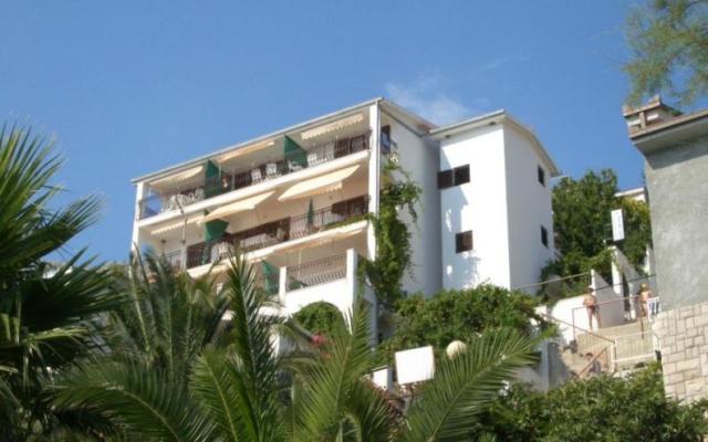 Apartamenty Velika Luka - nocleg Omis Chorwacja