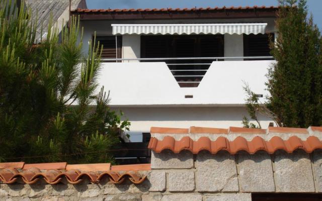 Renovated old house near sea in Pag - nocleg eiland Pag Chorwacja