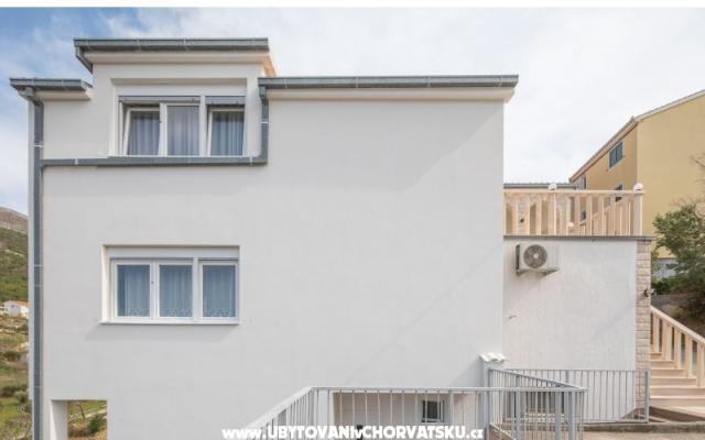 Apartamenty Zdravka - nocleg Podstrana Chorwacja