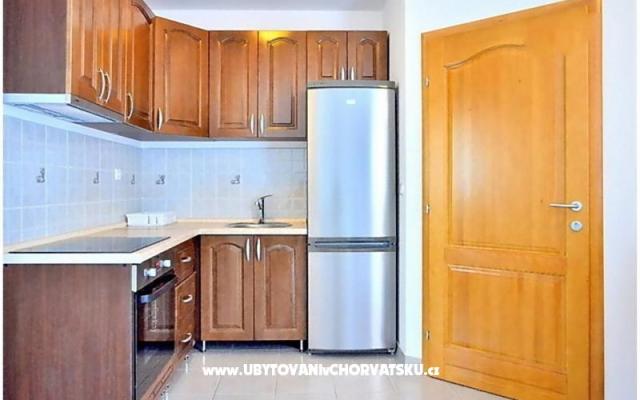 Apartamenty Bonsai - nocleg Podstrana Chorwacja