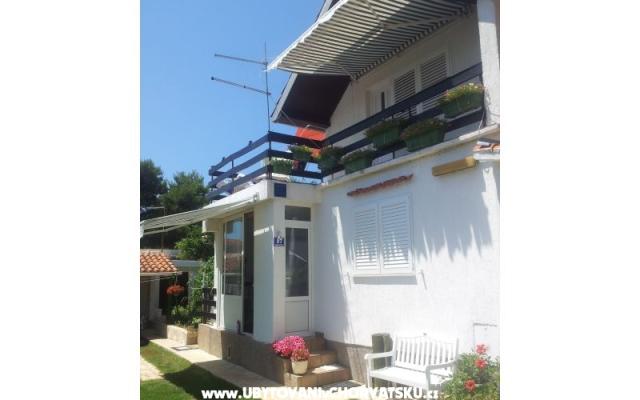 Anna Maria apartman - nocleg Privlaka Chorwacja