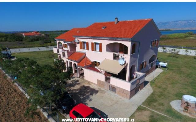 Apartamenty Armitage - nocleg Privlaka Chorwacja