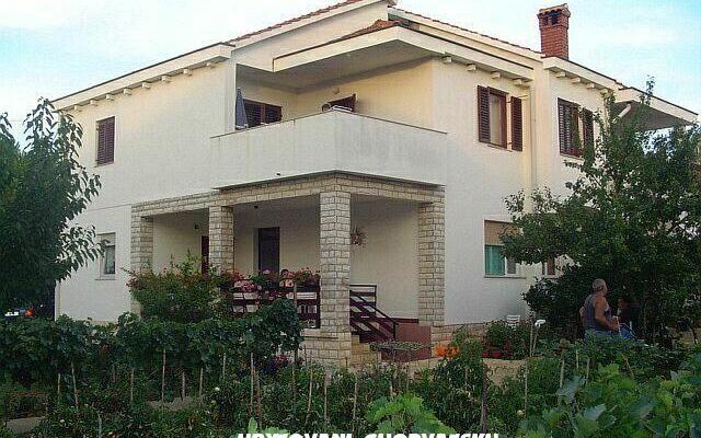 Apartamenty Mare &amp; Berto - nocleg Privlaka Chorwacja