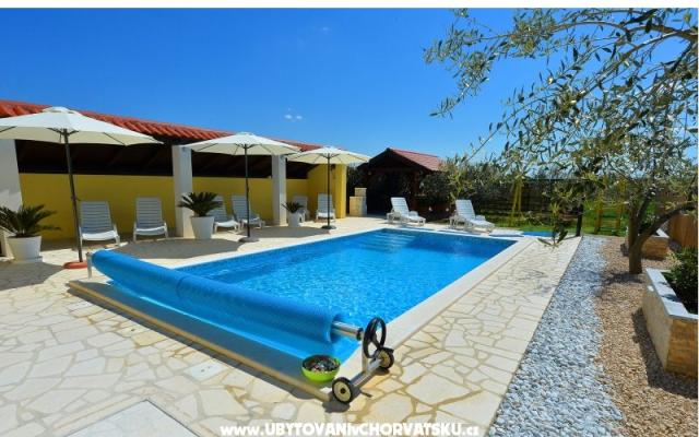 Apartamenty Simoni - nocleg Privlaka Chorwacja