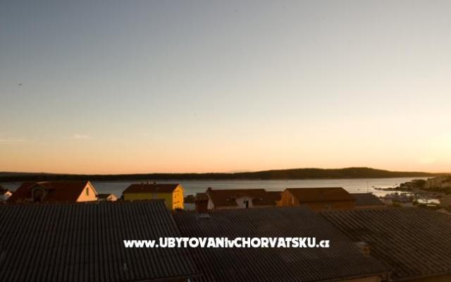 Apartamenty Frane Travaš - nocleg eiland Rab Chorwacja