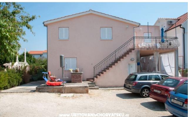 Apartamenty Pegamide - nocleg Rogoznica Chorwacja