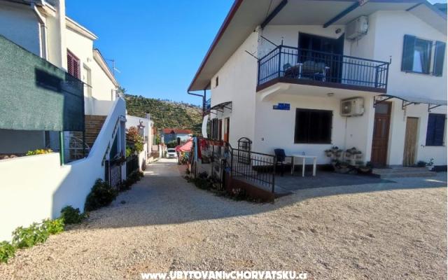 Apartamenty Jakoubek - nocleg Rogoznica Chorwacja