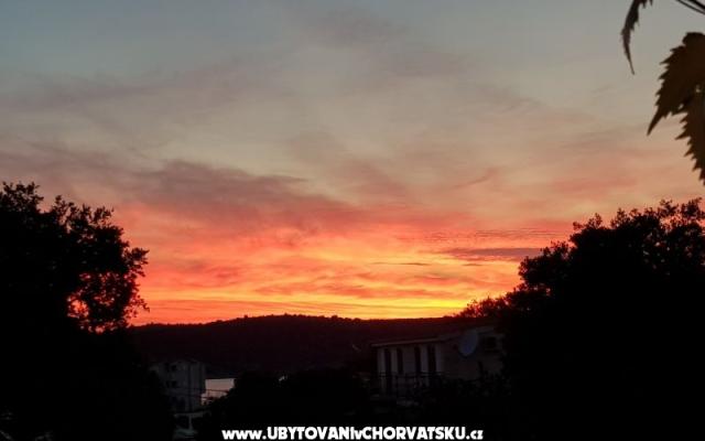 Apartamenty Kanica relax - nocleg Rogoznica Chorwacja