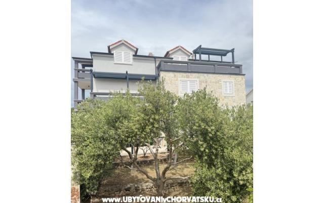 Apartamenty Leona Rogoznica - nocleg Rogoznica Chorwacja