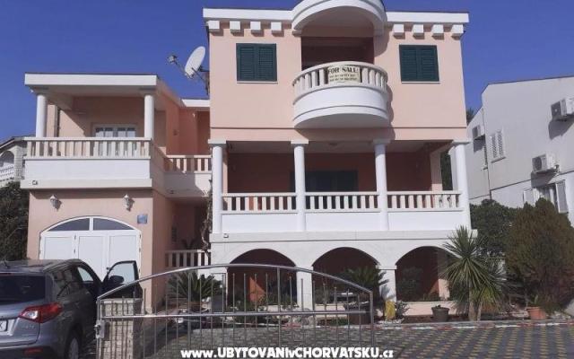 Apartamenty TEA - nocleg Rogoznica Chorwacja