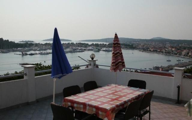 Apartament Lea - nocleg Rogoznica Chorwacja