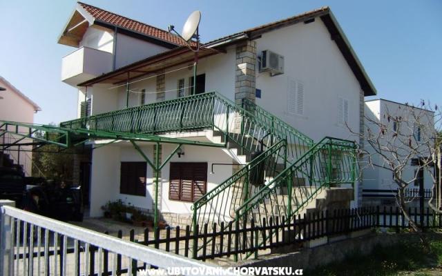 Apartamenty Silvia - nocleg Rogoznica Chorwacja