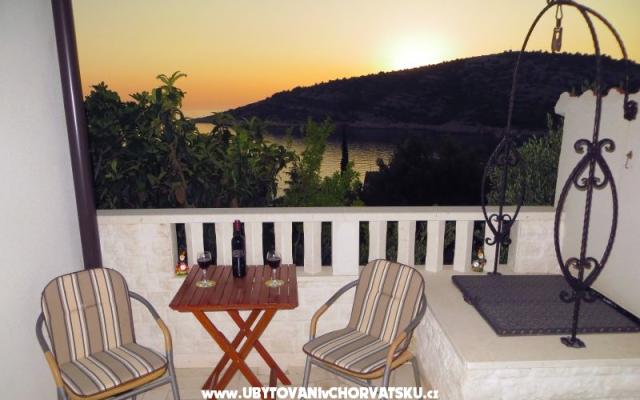 Jakopovic Apartamenty - nocleg Rogoznica Chorwacja