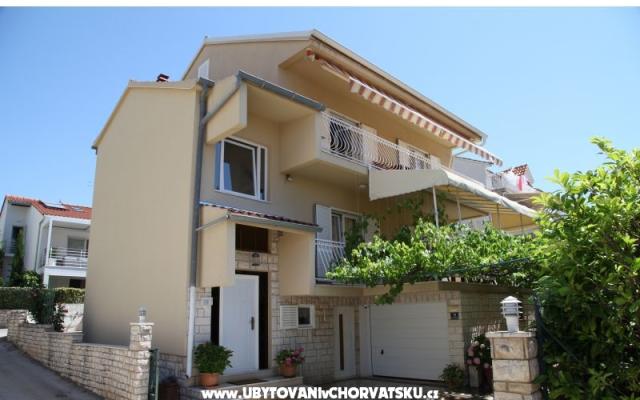 Apartamenty by the Sea - nocleg Sibenik Chorwacja