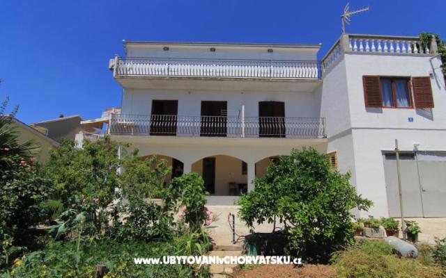 Brodarica beach house - nocleg Sibenik Chorwacja