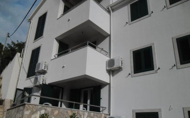 Apartamenty Dragun Stomorska - nocleg eiland Solta Chorwacja