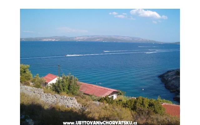 Apartamenty Maja - nocleg eiland Solta Chorwacja