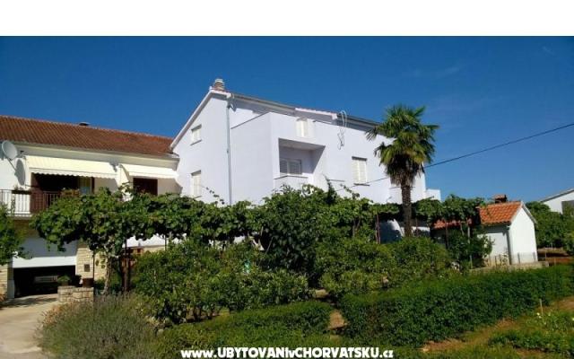 Apartamenty Šarić - nocleg Sukosan Chorwacja