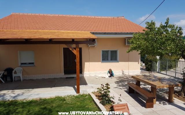 Kuča Gabriela - nocleg Sukosan Chorwacja