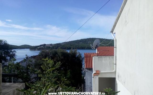 Apartament Jazina - nocleg Tisno Chorwacja