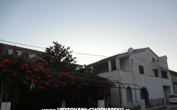 Apartamenty Bepa - nocleg Trogir Chorwacja