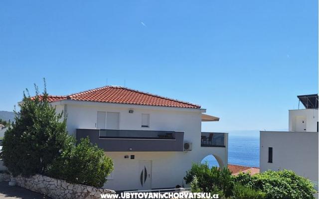 Apartamenty Ivan Okrug Gornji - nocleg Trogir Chorwacja