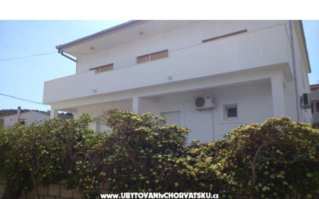 Apartamenty Lovre - nocleg Trogir Chorwacja