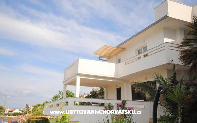 Apartamenty Neva - nocleg Trogir Chorwacja