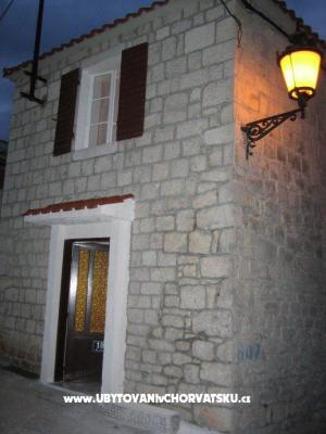 Apartamenty Stone Dom - nocleg Trogir Chorwacja