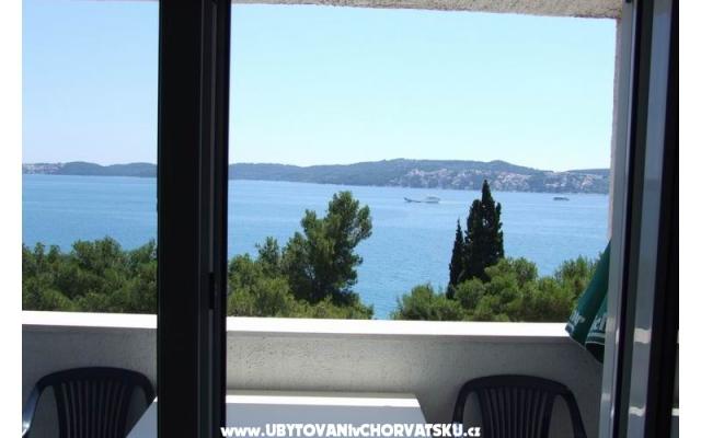 Apartamenty BRANKO Seget Donji - nocleg Trogir Chorwacja