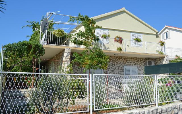 Apartamenty Petar Milat - nocleg Trogir Chorwacja