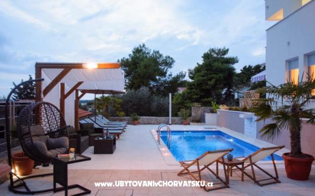 Apartamenty Villa Aurora - nocleg Trogir Chorwacja