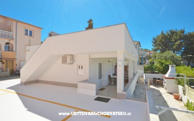 Punta Apartamenty - nocleg Trogir Chorwacja
