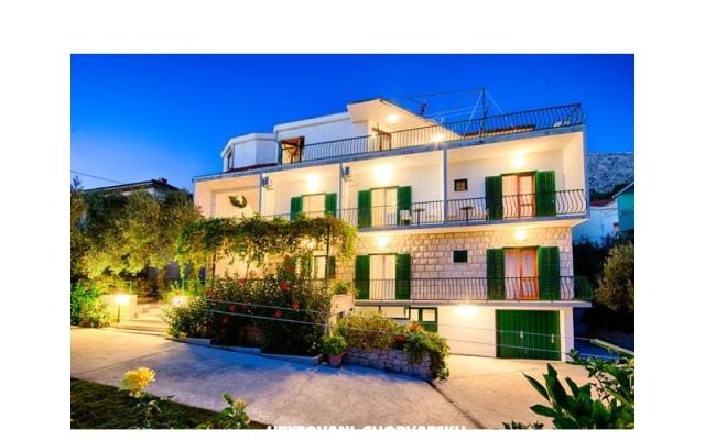 Čobrnić Pokoje i Apartamenty - nocleg Tucepi Chorwacja