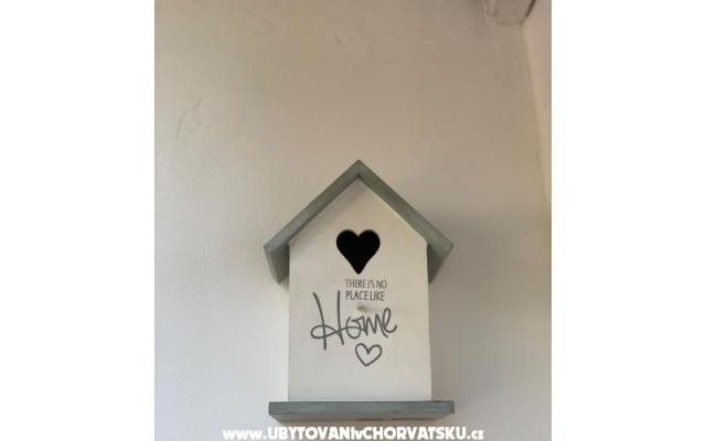 Apartamenty Karolina - nocleg eiland Vir Chorwacja