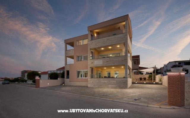 Villa Malibu Royal - nocleg eiland Vir Chorwacja