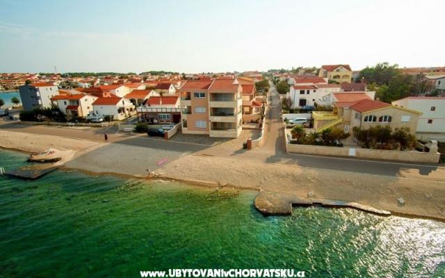 APARTMAN - nocleg eiland Vir Chorwacja
