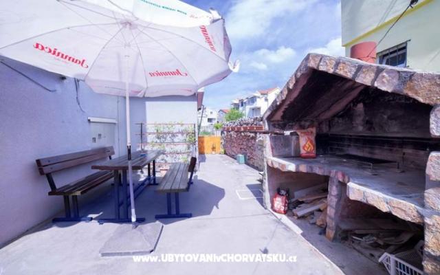 Apartament MIKA - nocleg Vodice Chorwacja