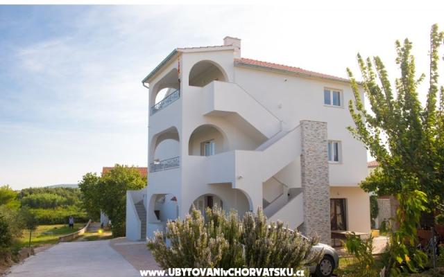 Apartamenty Biluš - nocleg Vodice Chorwacja
