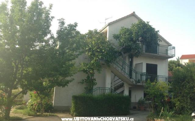 Apartamenty Slavijo - nocleg Vodice Chorwacja