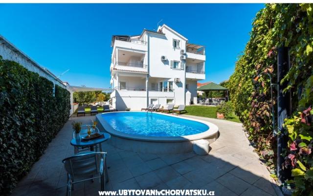 Apartamenty Tihi - nocleg Vodice Chorwacja