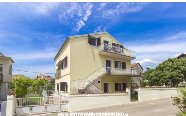 Apartamenty Elvira - nocleg Vodice Chorwacja