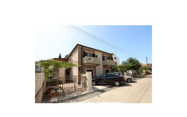 Apartamenty Orhideja - nocleg Vodice Chorwacja
