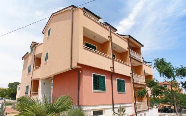 Pansion Dom Hrga - nocleg Vodice Chorwacja