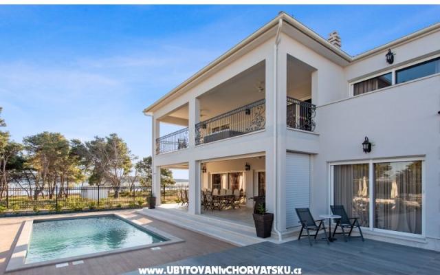 Villa CAROLUS Dalmatia - nocleg Vodice Chorwacja