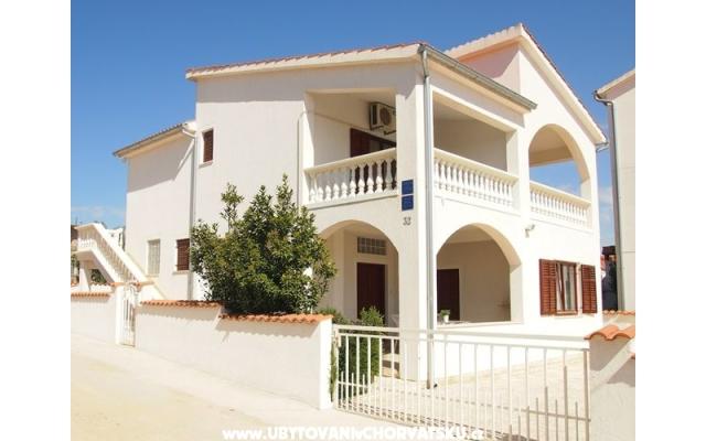Villa Dubravka - nocleg Vodice Chorwacja