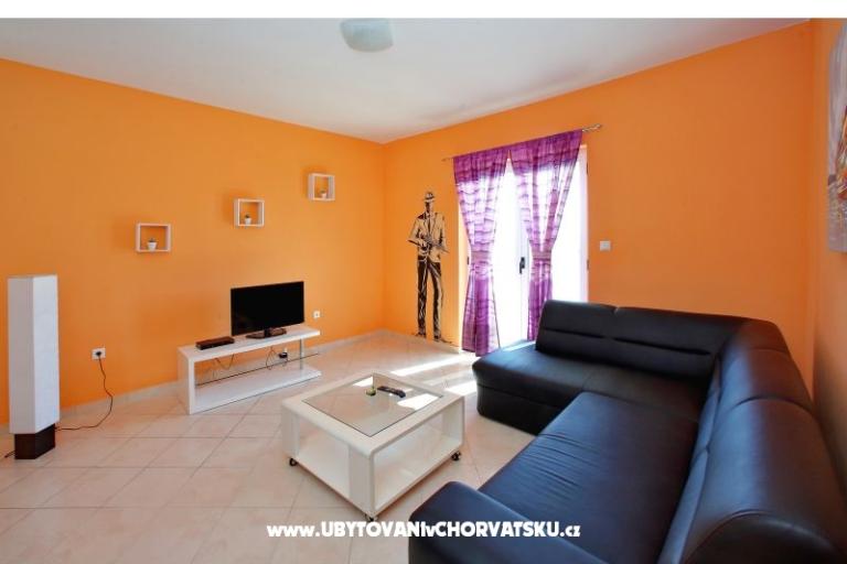 Apartament and pool Nika – foto 3
