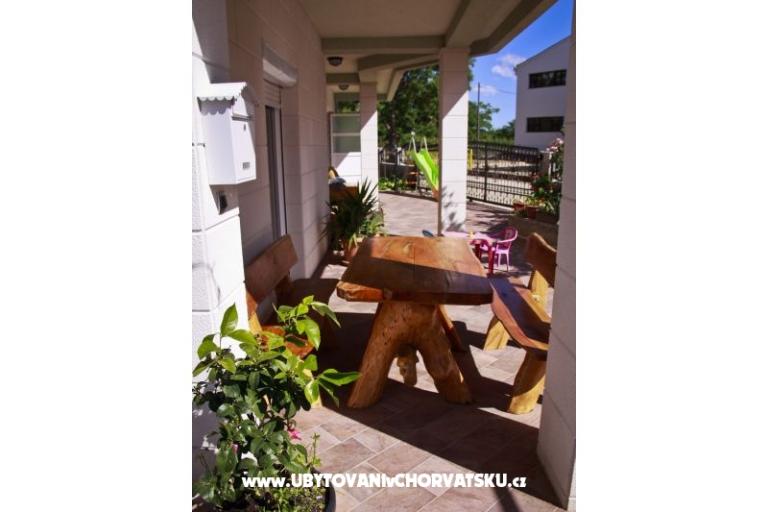 Apartamenty Denis – foto 8